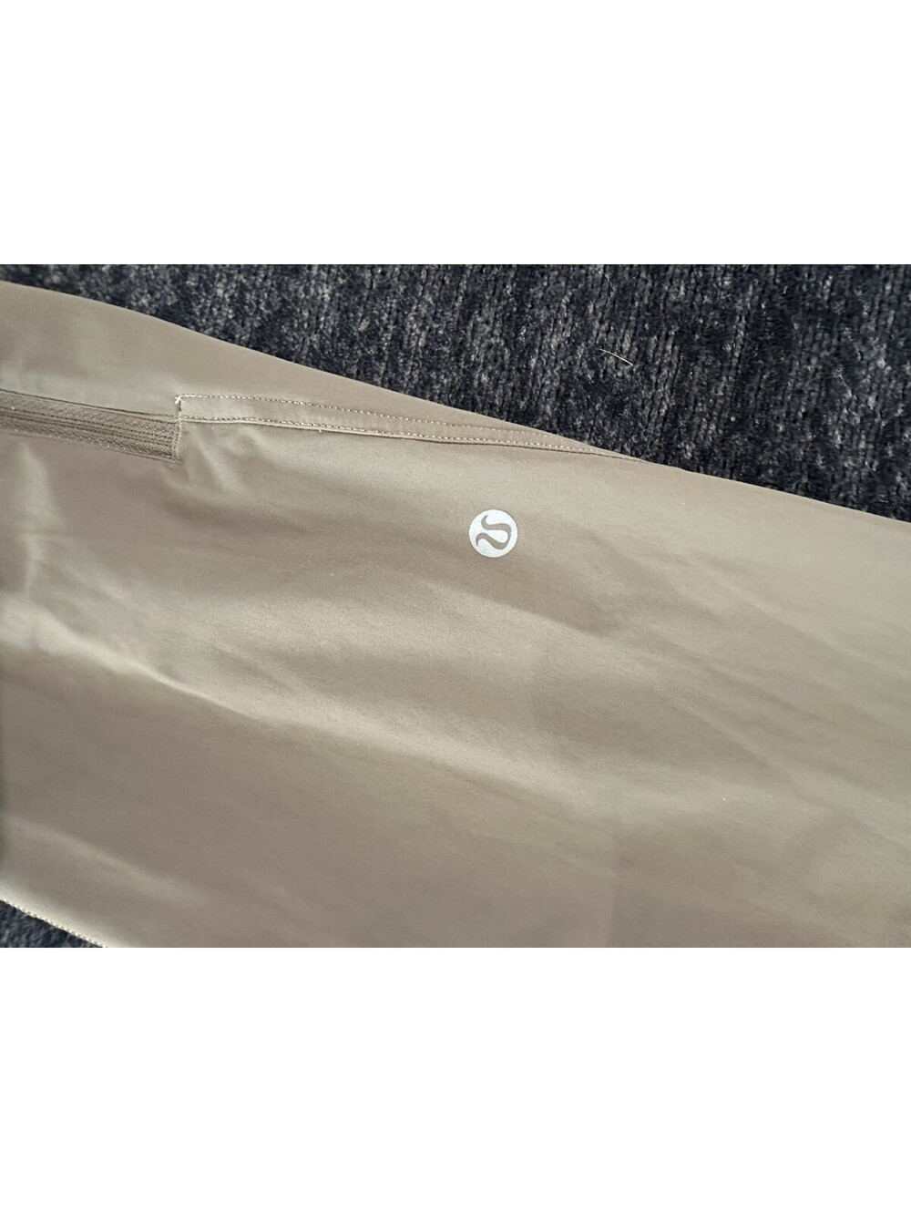 Lululemon Womens Size 6 Taupe Lightweight Jogger Pants Zip Ankle Athletic Travel - Picture 6 of 6